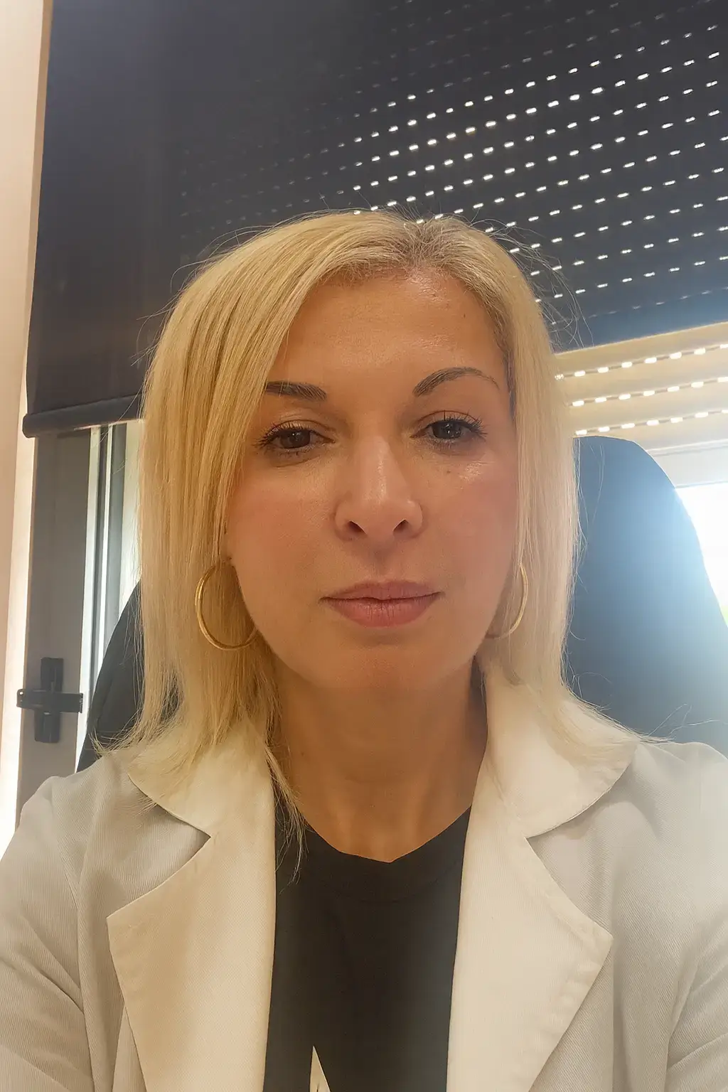 Δρ. Άντζυ Χρ. Μίκροβα - Δερματολόγος Αγρίνιο